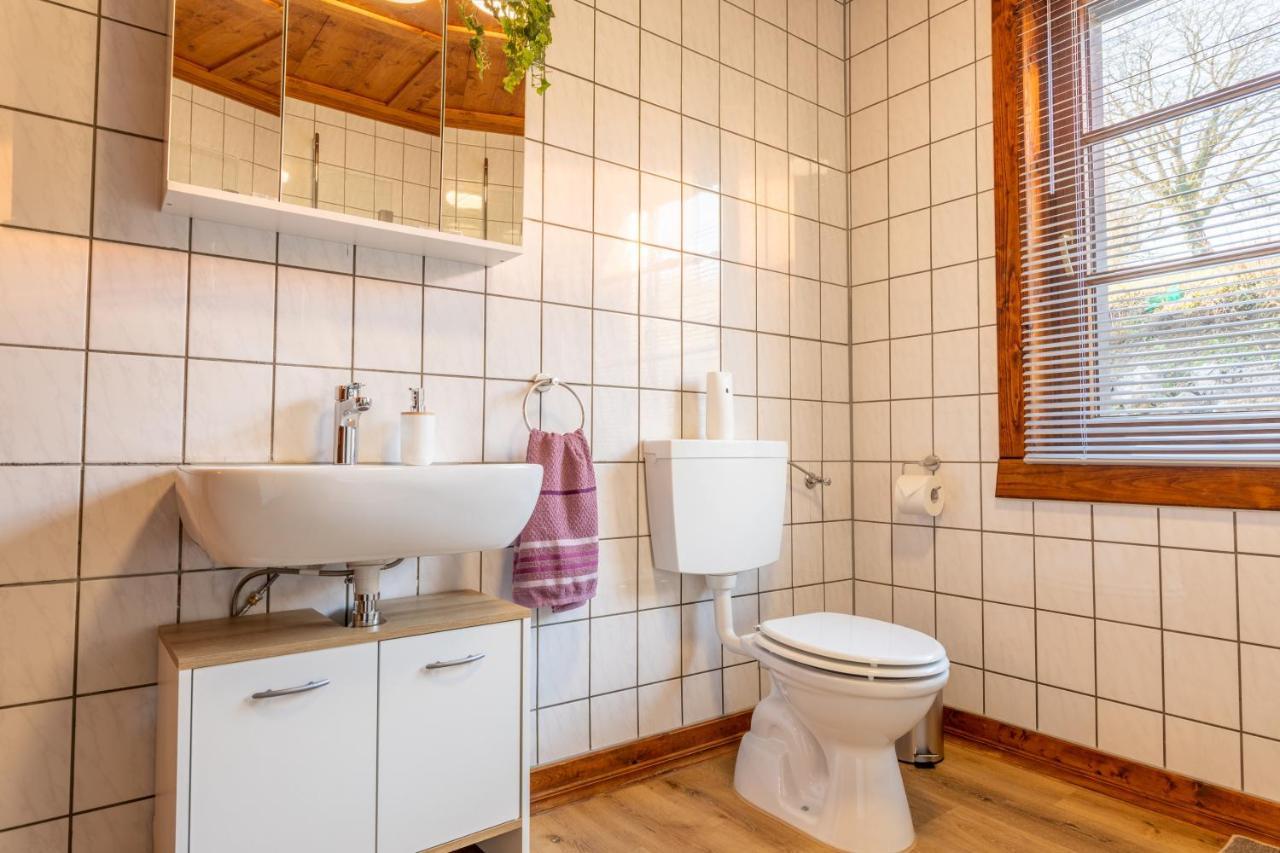 Ferienwohnung Alex ユーリンゲン・ビルケンドルフ エクステリア 写真